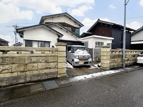 部屋数たっぷり7DK♪ Ｒ3年頃一部リフォーム済【白山市上安田町】