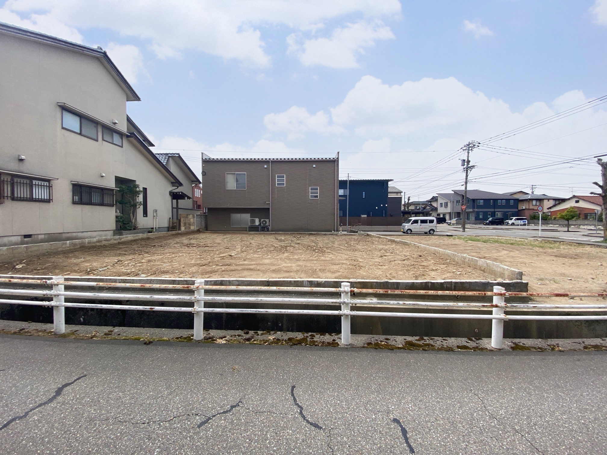 約45坪の整形地♪山側環状近くの便利なところ【光が丘2丁目】