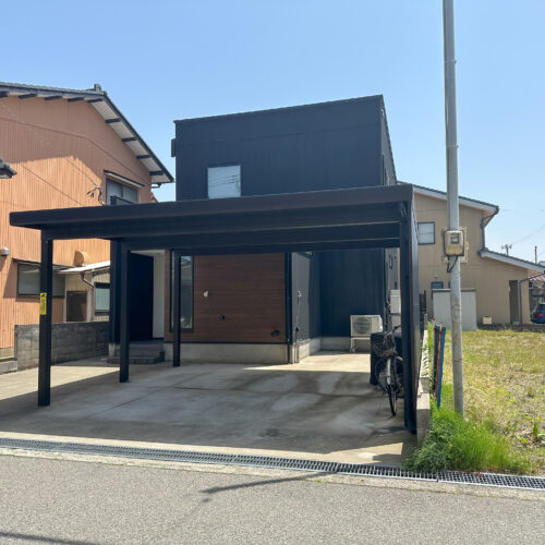 築６年の3LDK注文住宅♪お庭スペースもあり【御経塚3丁目】