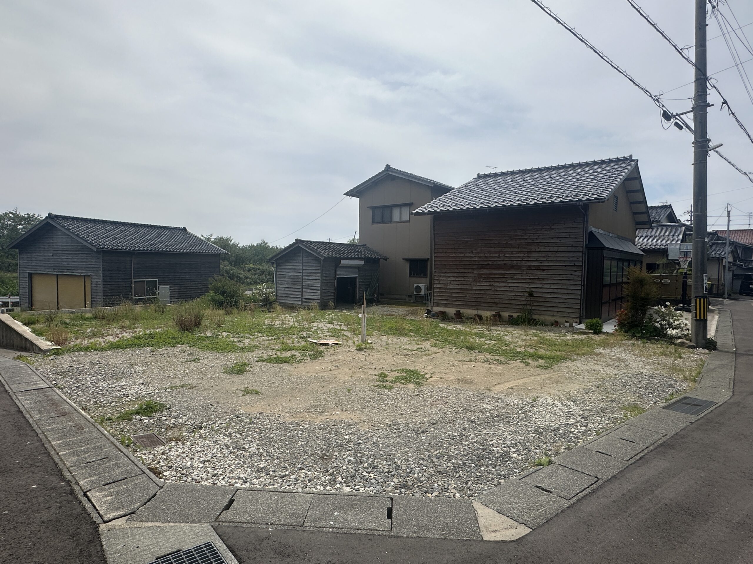 湊小学校まで徒歩約8分【白山市湊】