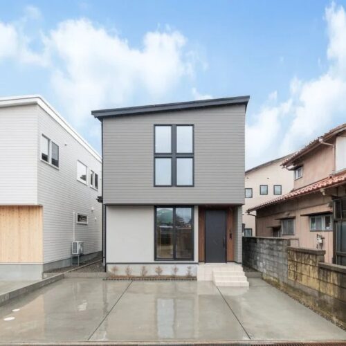 JR西松任駅徒歩圏内♪【白山市千代野東】(A棟)