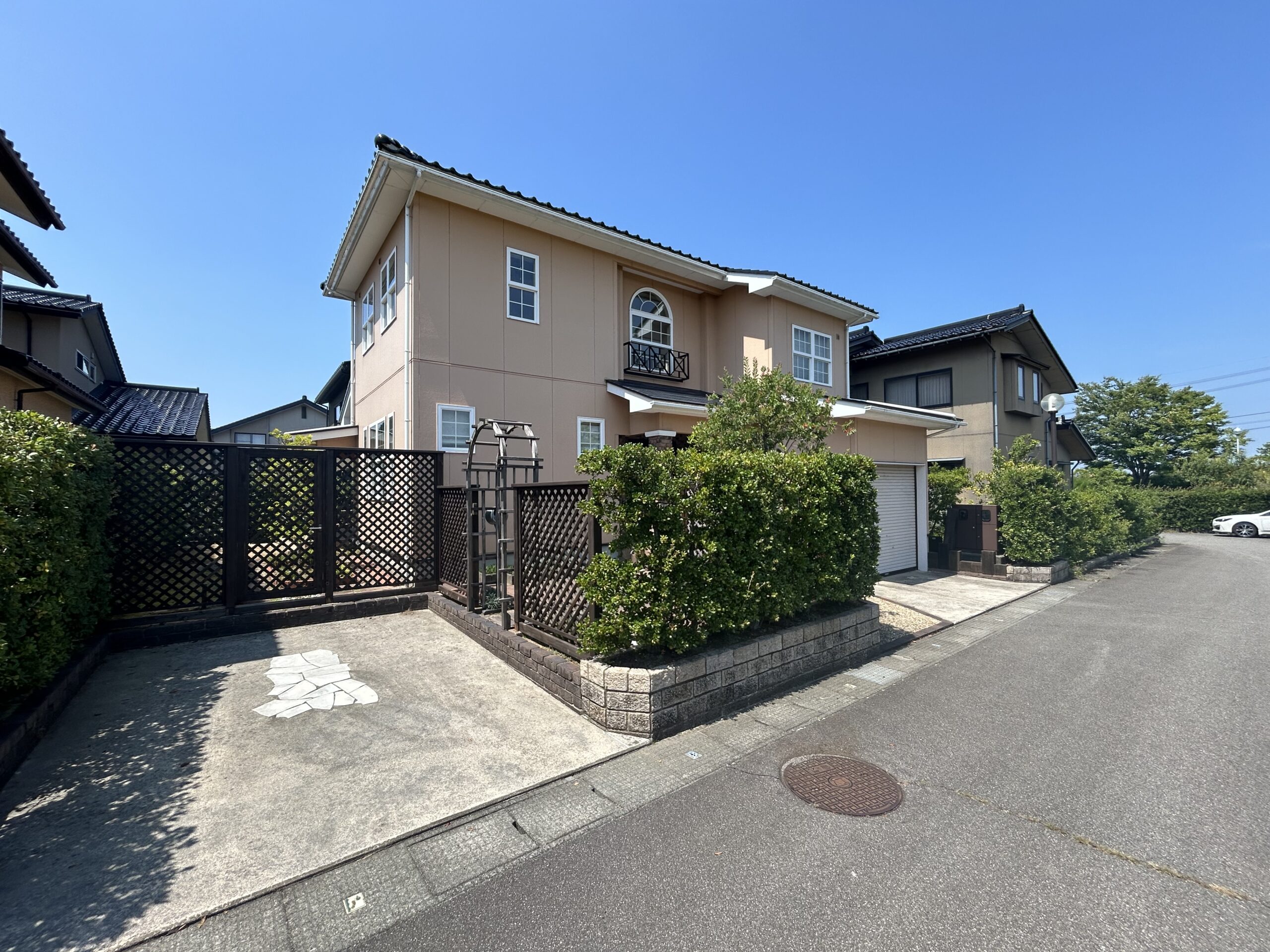 注文住宅ならではのこだわりの邸宅☆美しい街並みも魅力の3LDK【みずき3丁目】