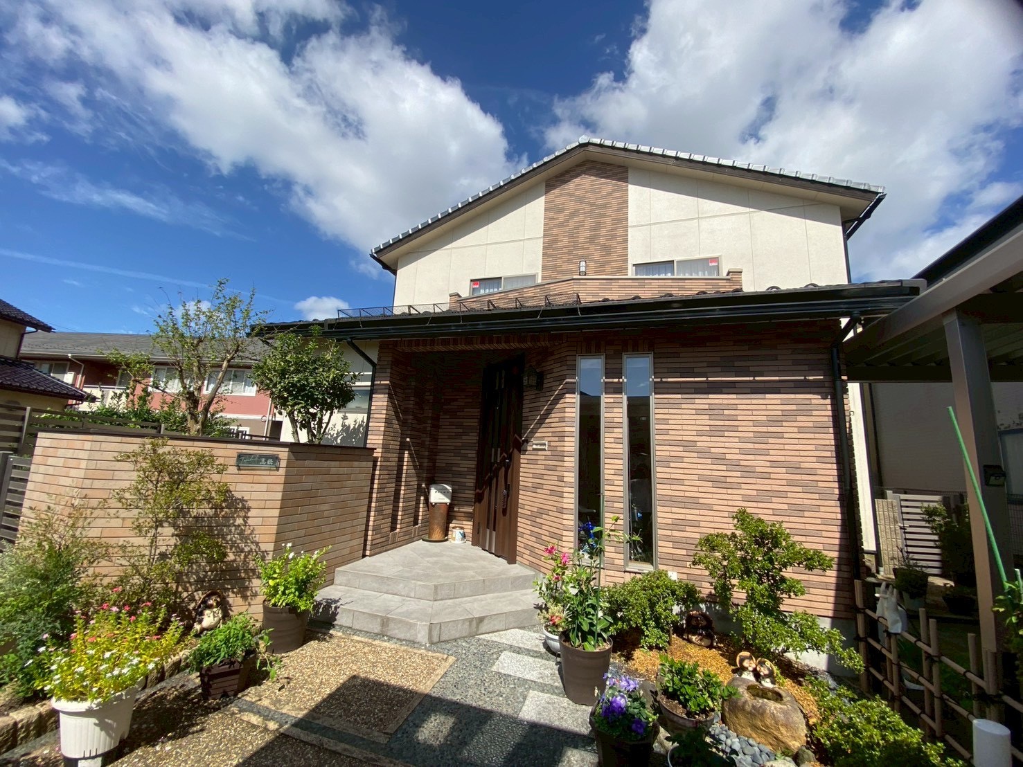 お庭付きの大きなお家。5SLDKのお部屋数でゆとりの暮らし【泉本町1丁目】