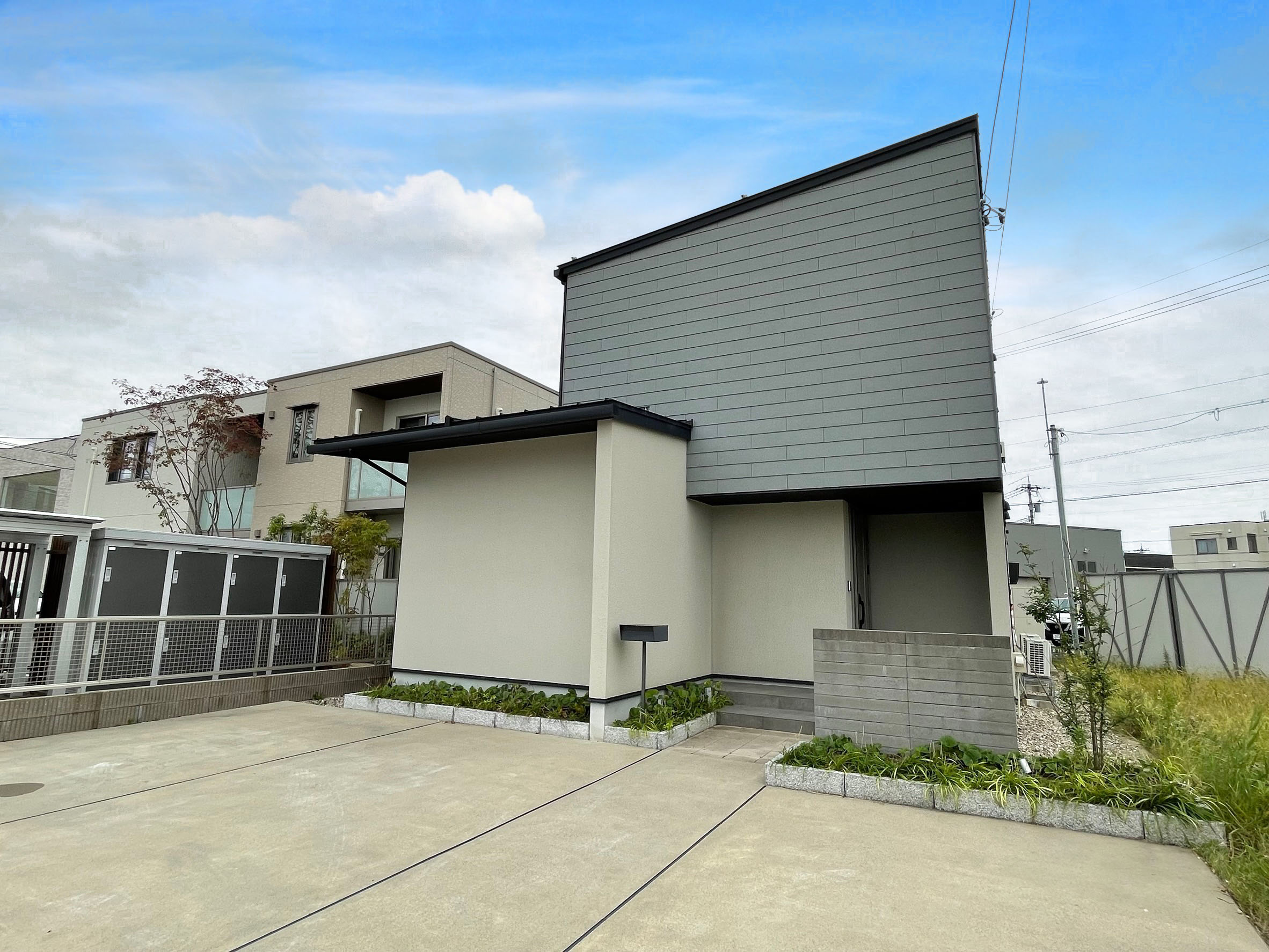 保証付きモデルハウス☆上質な生活環境【直江西1丁目】