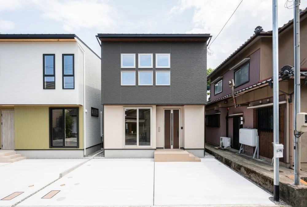 ナチュラルモダンなちょうどいいが詰まったお家【西金沢4丁目】(B棟)