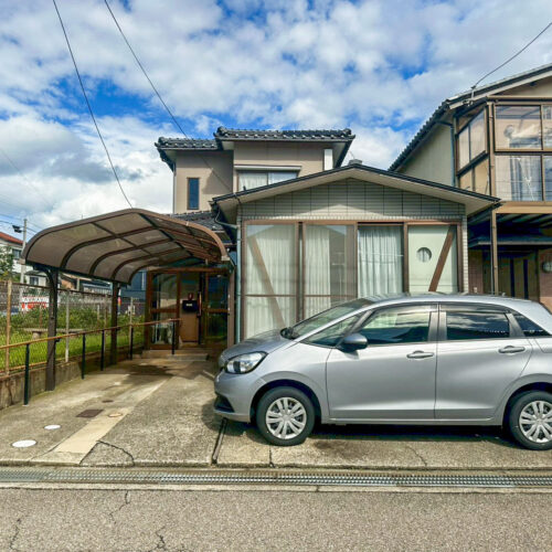 内装リフォーム歴あり 。陽当たりの良い明るいお家☆【向粟崎5丁目】