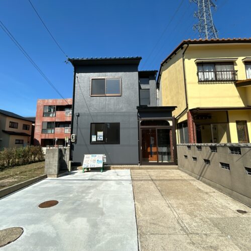 一階に居室あり♪収納たっぷりな4SLDKのお家【玉鉾】