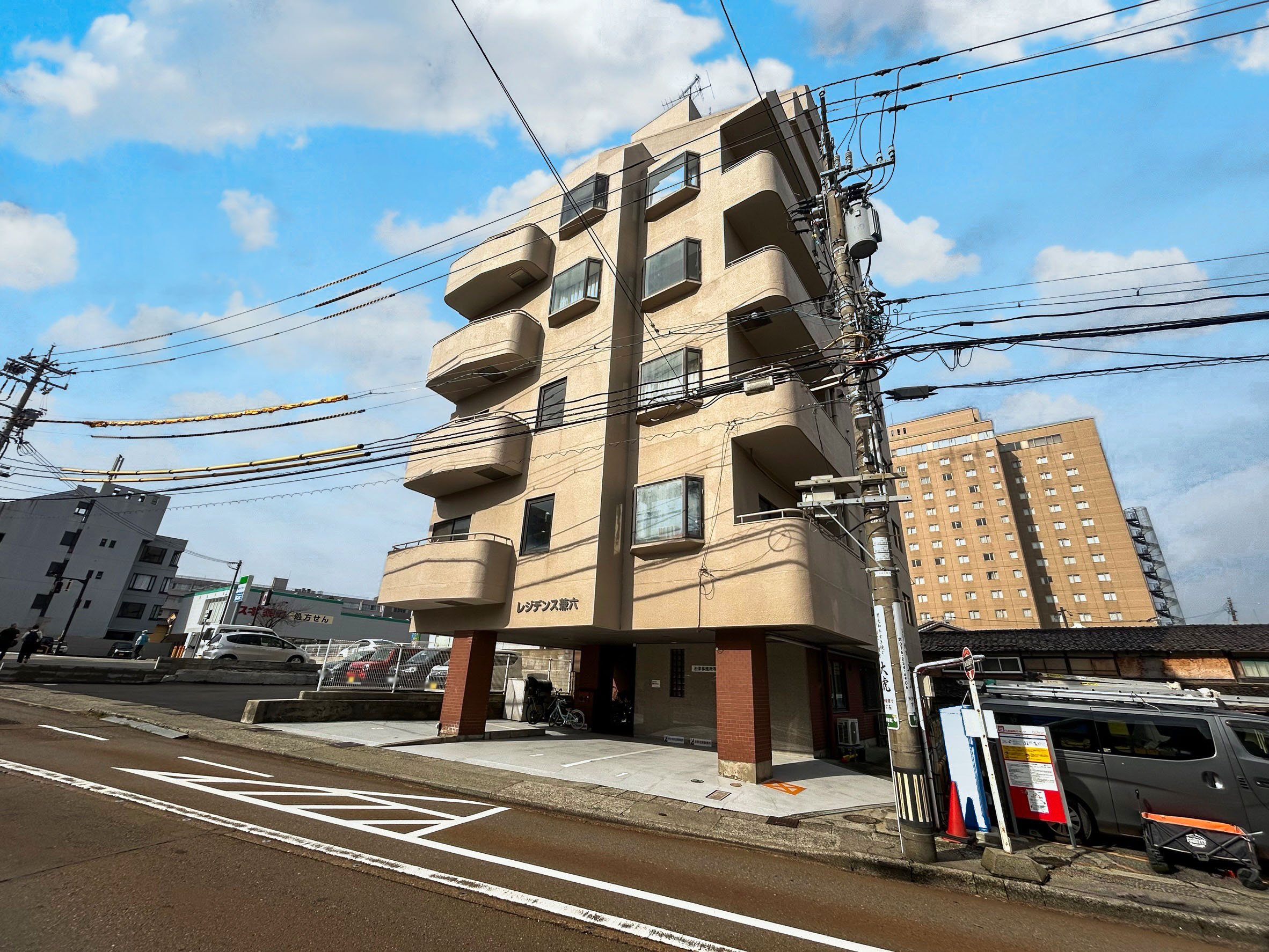 兼六園近くの２ＬＤＫ☆フルリノベーション歴あり【レジデンス兼六】