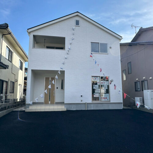 小屋裏収納あり！吹き抜けで明るい3SLDK【かほく市高松】