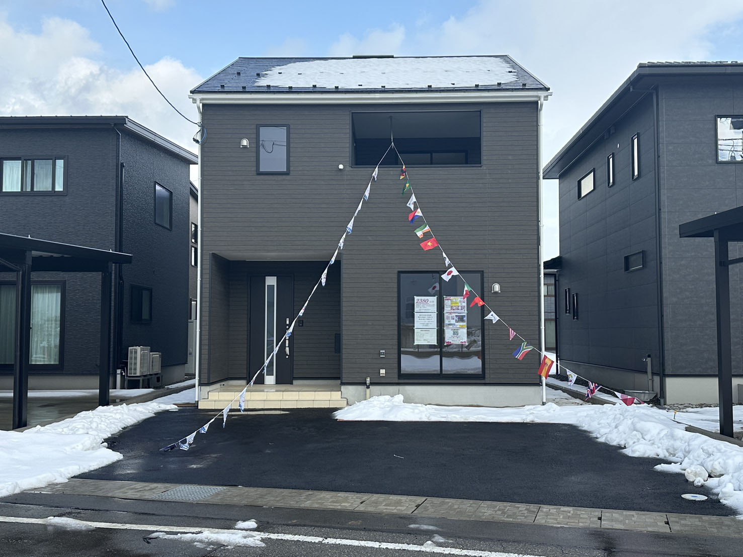 【白山市松本町】1階パントリー・ユーティリティあり|