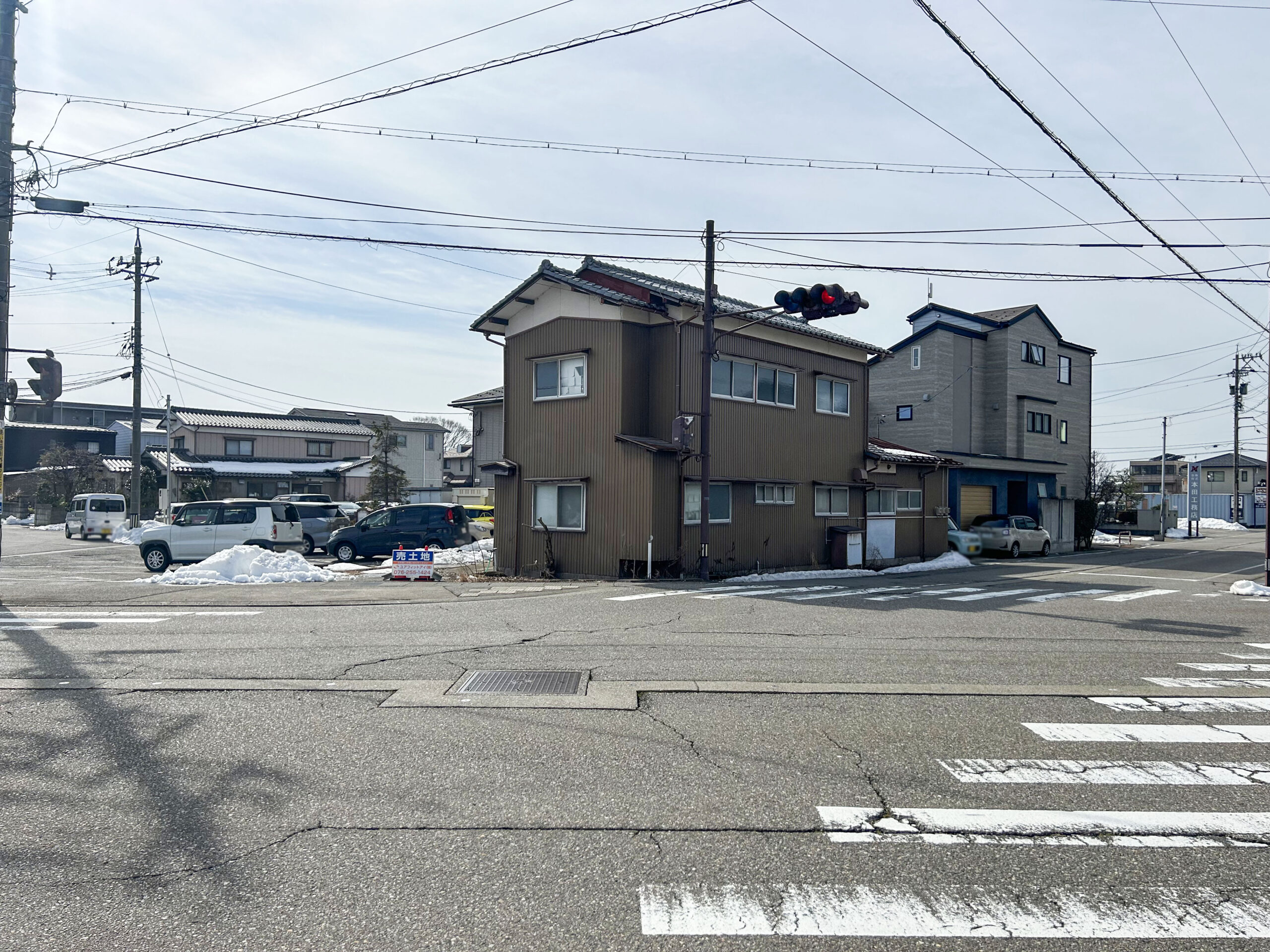 開放的な角地!解体渡し。事業用にも◎【八日市出町】